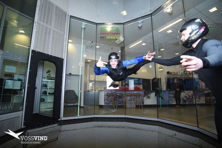 Indoor skydiving in a vertical wind tunnel