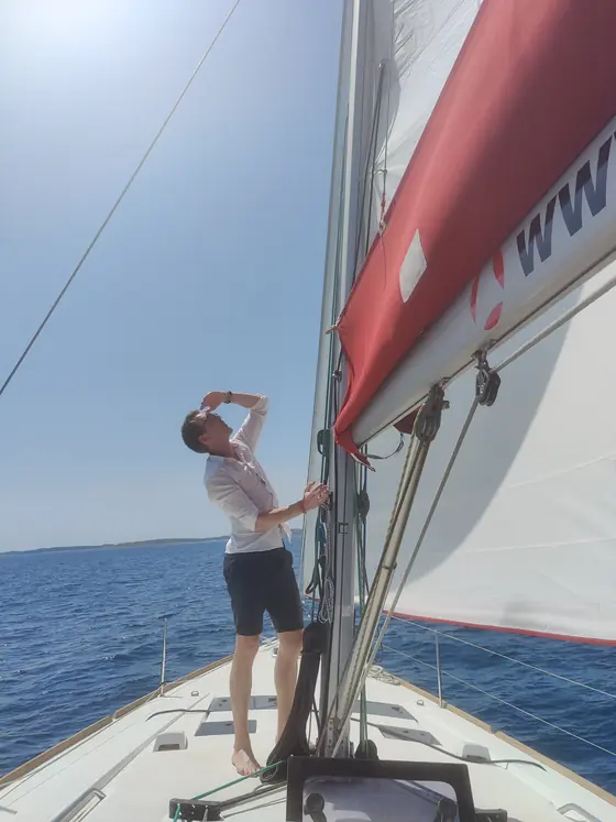 On the bow, pretending to be useful