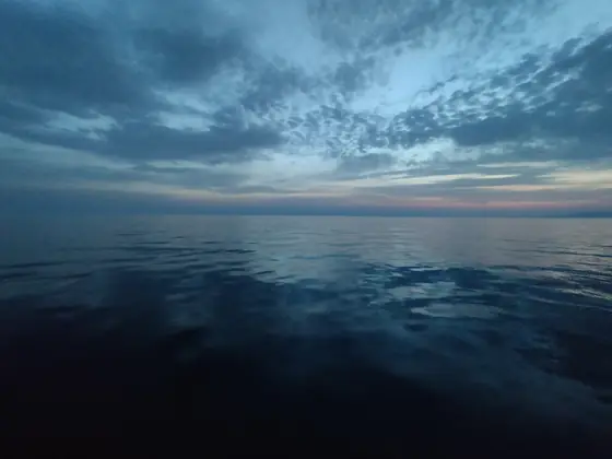 Sea and sky doing very little, beautifully